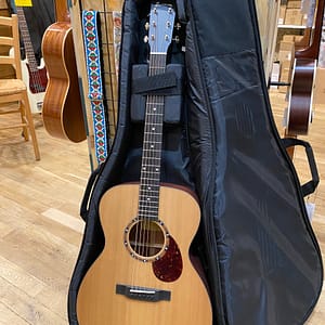 Eastman E2 OM naturel