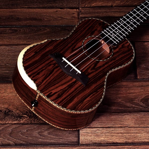 B&M concert ukulele BM 8c - Afbeelding 2