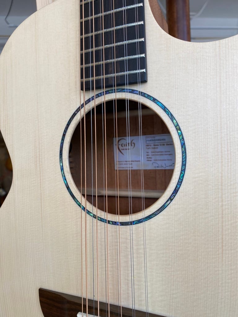 Faith Naked Venus 12 string incl fishman isys pick-up - Afbeelding 7