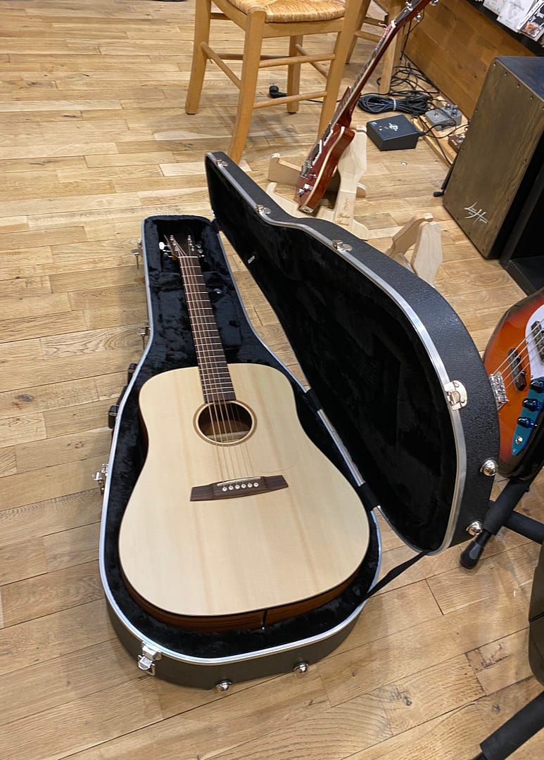 gitaarkoffer dreaadnought TGI