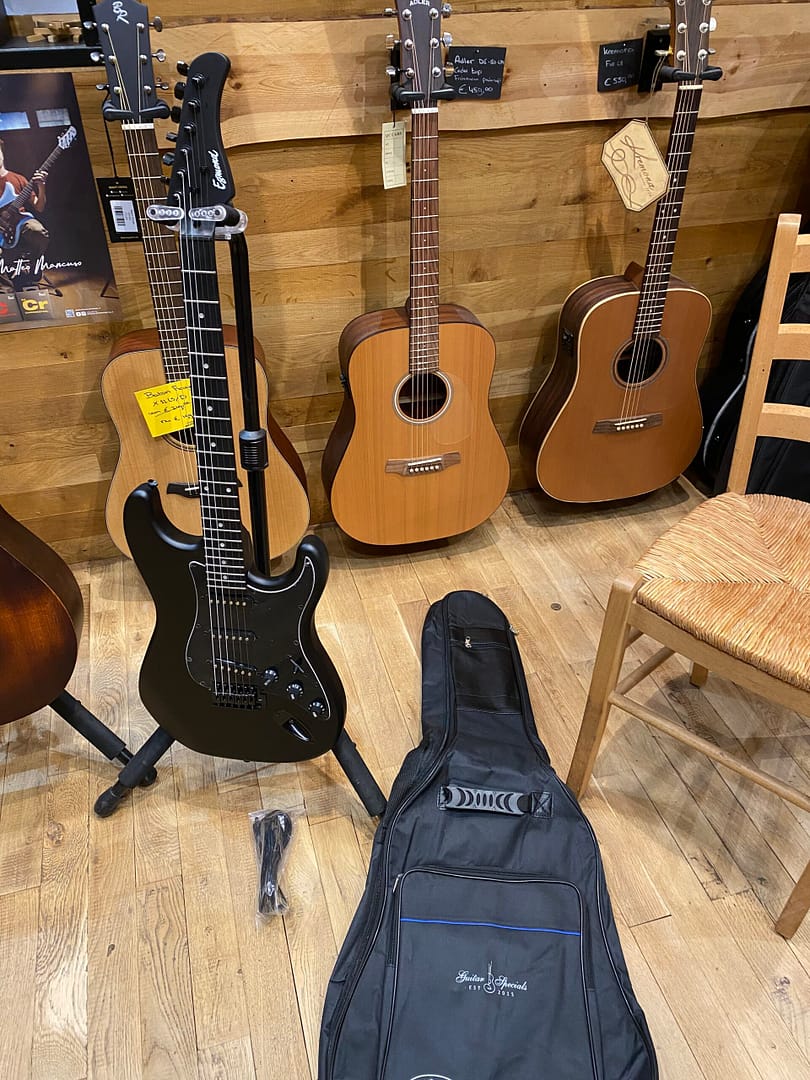 Egmond GS-821M Elektrische Gitaar – Mat Zwart | Strato-stijl - Afbeelding 2