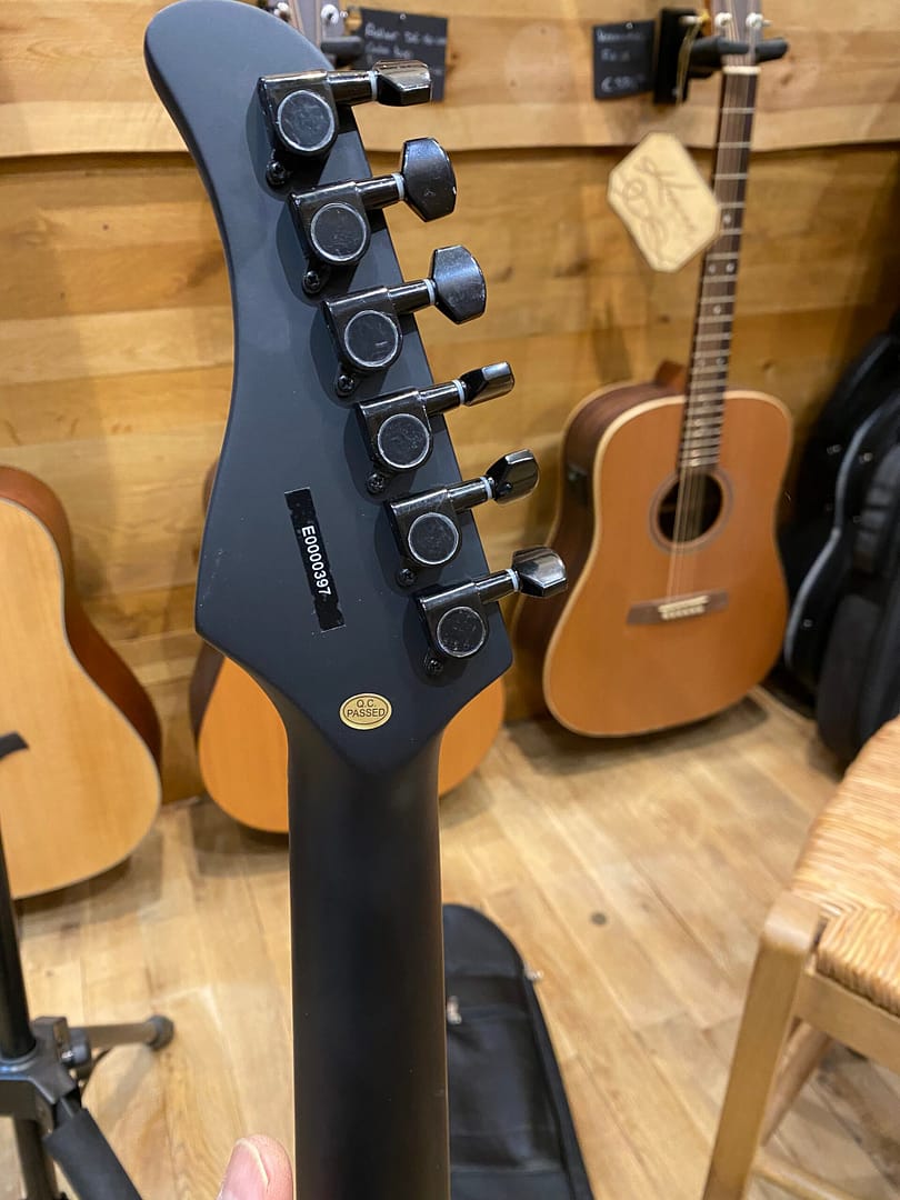 Egmond GS-821M Elektrische Gitaar – Mat Zwart | Strato-stijl - Afbeelding 6