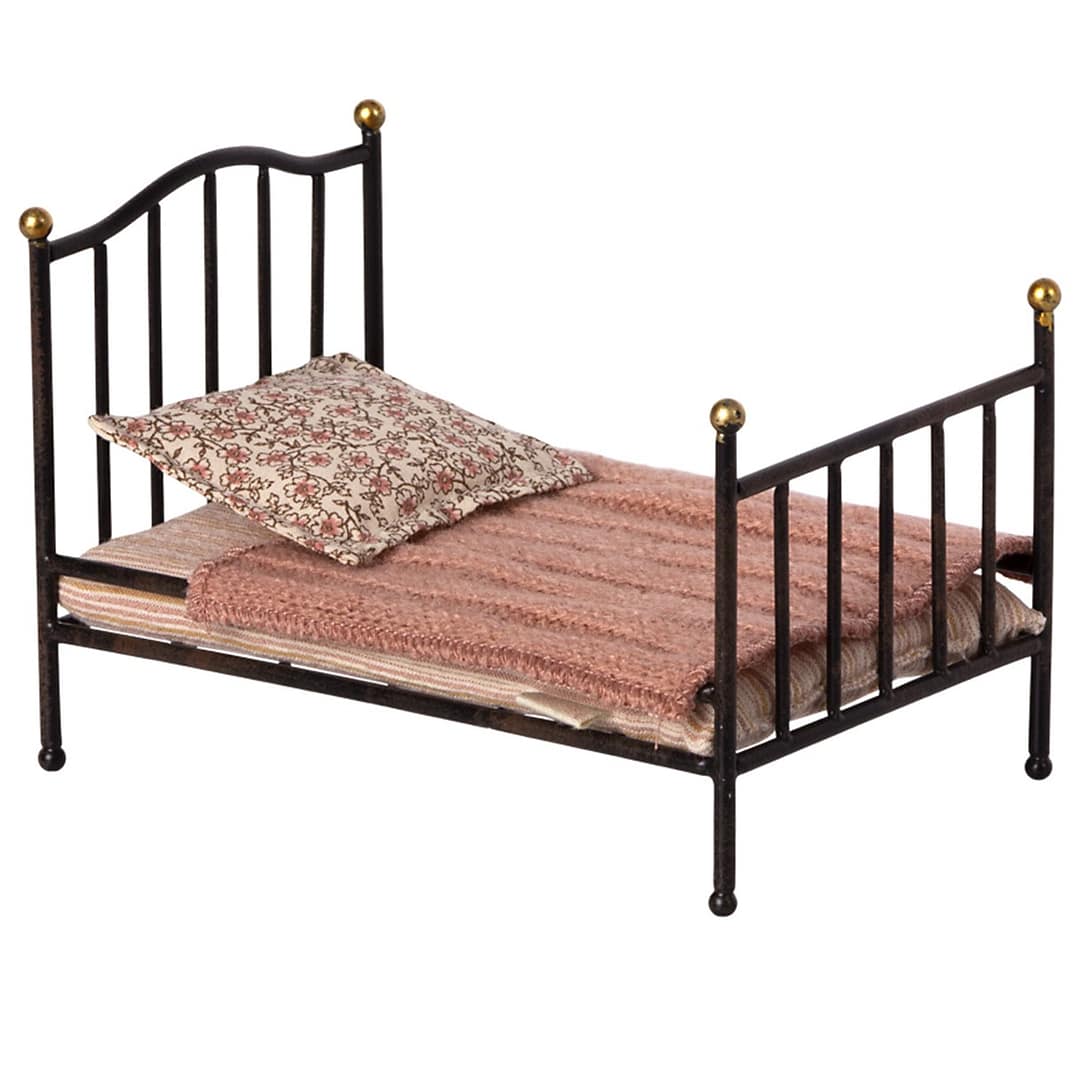 Vintage bed, mouse - Afbeelding 2