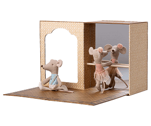 Maileg Ballet mice in dance studio