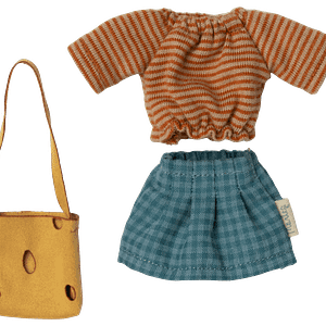 clothes for mum mouse