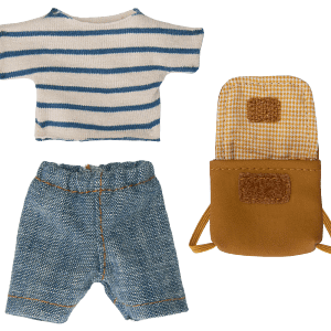 Clothes and bag for big brother mouse