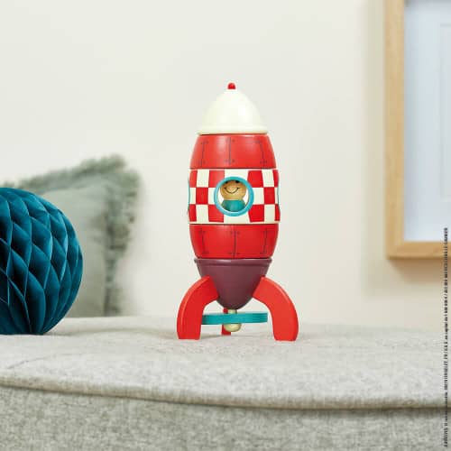 small magnetic rocket wood 2