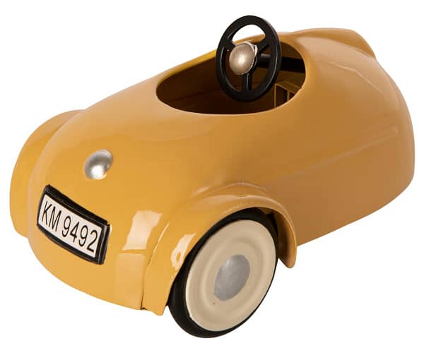 mouse car yellow