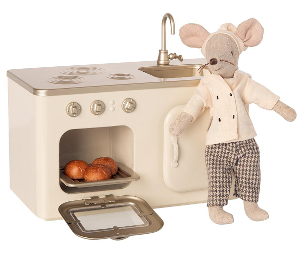 miniature kitchen met muis