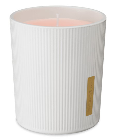 Rituals gift Candle THE RITUAL OF SAKURA Light your way to a new beginning with this luxurious scented candle. Based on the renewing fragrance of cherry blossom and rice milk. The candle by Rituals lasts for up to 50 hours Magnus Business Gifts is your partner for merchandising, gadgets or unique business gifts since 1967. Certified with Ecovadis gold!