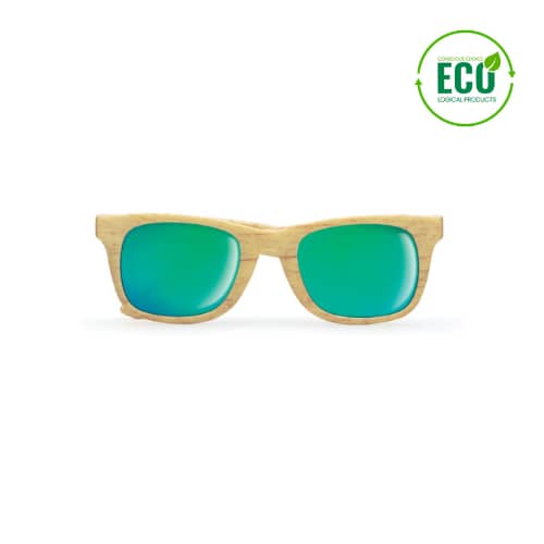 Gadget with logo sunglasses WOODIE. Classic sunglasses with logo in PC with wooden look finish and mirrored lenses with UV400 protection. Dimensions: 14,5X4,5X14 CM Width: 4.5 cm Length: 14.5 cm Height: 14 cm Volume: 0.162 cdm3 Gross Weight: 0.023 kg Net Weight: 0.021 kg We use different printing techniques to add your logo. Depending on the surface we can use embroidery, engraving, 360° imprint or screen print.
