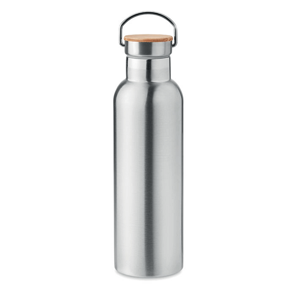 Water bottle with logo HELSINKI MED Double wall Stainless Steel insulating vacuum water bottle with logo with bamboo lid and carry handle. Capacity: 750 ml. Leak free. Â Keep your drinks cold or hot with this insulated bottle. Bring your favourite coffee, tea or hot chocolate with you by carrying the flask by its handle. The bamboo lid gives this stainless steel flask a nice, natural touch. Available color: Matt Silver Dimensions: Ã˜7X26CM Height: 26 cm Diameter: 7 cm Volume: 2.15 cdm3 Gross Weight: 0.45 kg Net Weight: 0.372 kg Magnus Business Gifts is your partner for merchandising, gadgets or unique business gifts since 1967. Certified with Ecovadis gold!