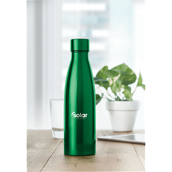 Water bottle with logo BELO BOTTLE Double wall stainless steel with copper insulating vacuum bottle. Capacity 500 ml. Leak free. A simple designed double wall bottle to keep your favourite drink hot or cold, wherever you go. Perfect to take with you on the road or during a hike or picnic. Available color: Green, Red, Orange, Matt Gold, Blue, White, Matt Silver, Black Dimensions: Ã˜7X25.5CM Height: 25.5 cm Diameter: 7 cm Volume: 1.649 cdm3 Gross Weight: 0.324 kg Net Weight: 0.264 kg Magnus Business Gifts is your partner for merchandising, gadgets or unique business gifts since 1967. Certified with Ecovadis gold!