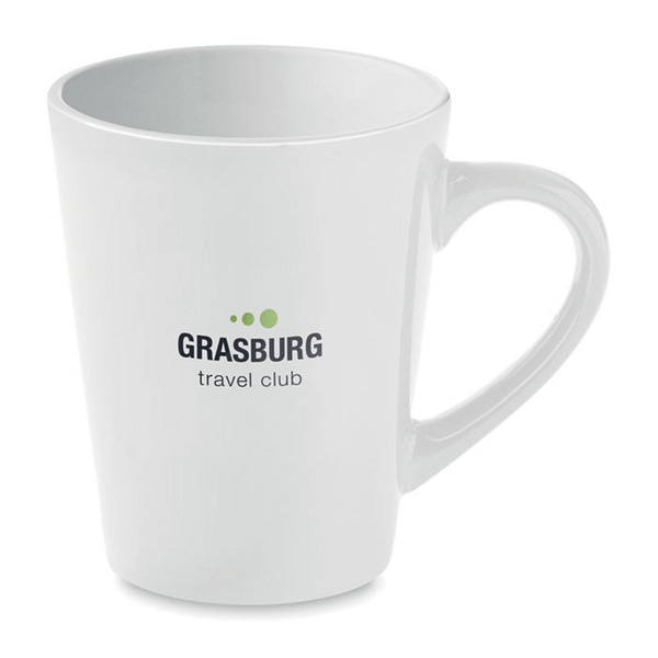 Mug with logo TAZA Mug with logo made out of ceramic. Volume capacity 180 ml. Pad printing is not dishwasher safe. Ceramic transfer is dishwasher safe. Depending on the surface we can use embroidery, engraving, 360° imprint or screen print.