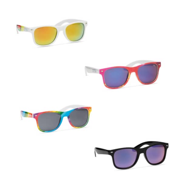 Gadget with logo Sunglasses MPSG01 Fully customized PC Sunglasses with optional antibacterial treatment (ISO 22196). Create your favorite design Sunglasses with the numerous possibilities. PC frame colour: choose one (or two) of the popular standard colors or have your PMS colour closely matched. Logo design: add a silkscreen logo or have the outside printed with your edge-to-edge (full colour) design. Lens (UV400, CE): choose the darktinted 'smoke' lens or change them for one of the coloured 'mirrored' lenses.