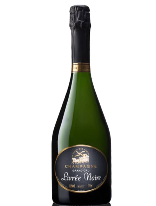 Champagne with logo Prestige livree noir Chapuy champagne Prestige livree noir 2013 750ml Exceptional cuvée, at the height of its maturity. With a remarkable balance that lives up to the reputation of the Great Champagnes. Brings you a note of luxury and magnificence in its special bottle. To be enjoyed among connoisseurs as an aperitif, this well-structured Depending on the surface we can use embroidery, engraving, 360° imprint or screen print.