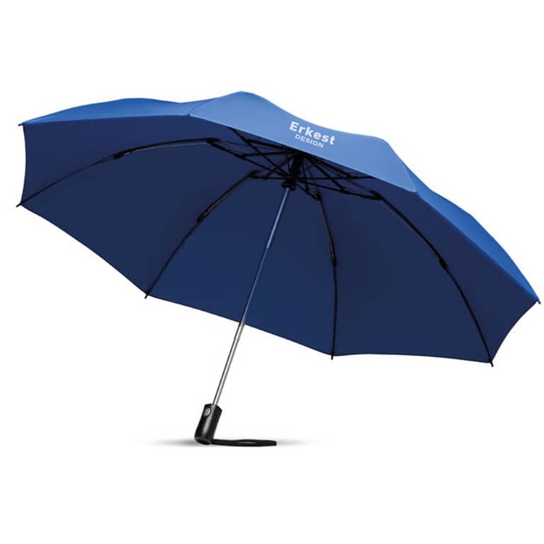 Gadget with logo DUNDEE umbrella Gadget with logo umbrella 23 inch 3 fold auto open/close reversible umbrella. Comes in 190T pongee material chrome plating steel shaft. Fiberglas rib and 1 part black plating inside frame. Black ABS handle with button. Includes matching pouch. Depending on the surface we can use embroidery, engraving, 360Â° imprint or screen print.