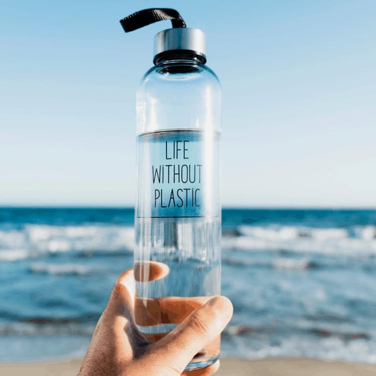 Reusable water bottles with logo