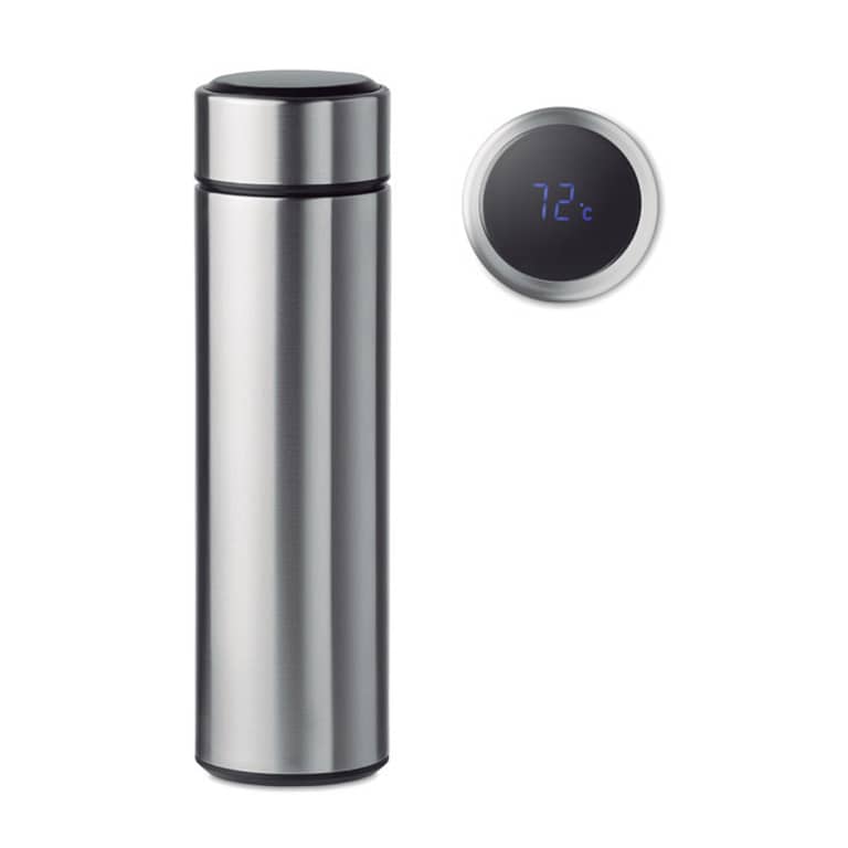Water bottle with logo POLE Double wall stainless steel insulating vacuum bottle. It has an LED touch thermometer incorporated in to the top of the lid and tea infuserinside. 1 rechargeable CR 2450 battery included. Capacity:450 ml. Leak free. Available color: Matt Silver, Black Dimensions: Ø6X23CM Height: 23 cm Diameter: 6 cm Volume: 1.415 cdm3 Gross Weight: 0.32 kg Net Weight: 0.267 kg Magnus Business Gifts is your partner for merchandising, gadgets or unique business gifts since 1967. Certified with Ecovadis gold!