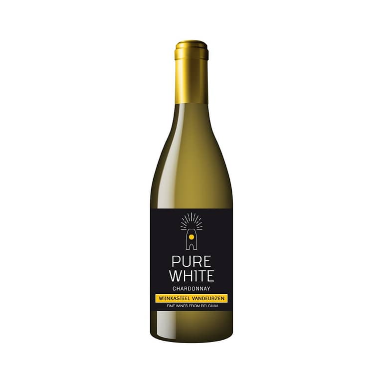 Wine Pure White Chardonnay Young straw yellow color with a lot of sparkle and even some green shimmer, really crystal clear. It starts with floral aromas of spring blossom, but is soon followed by ripe white and yellow stone fruits, melon and candied lemon. Especially in the mouth clearly recognizable Chardonnay with the accent on freshness and fruit, with impressions of juicy nectarine, peach and white apricot. Impressions of almond and marzipan. Vibrantly fresh through the generously present citrus zest. Magnus Business Gifts is your partner for merchandising, gadgets or unique business gifts since 1967. Certified with Ecovadis gold!
