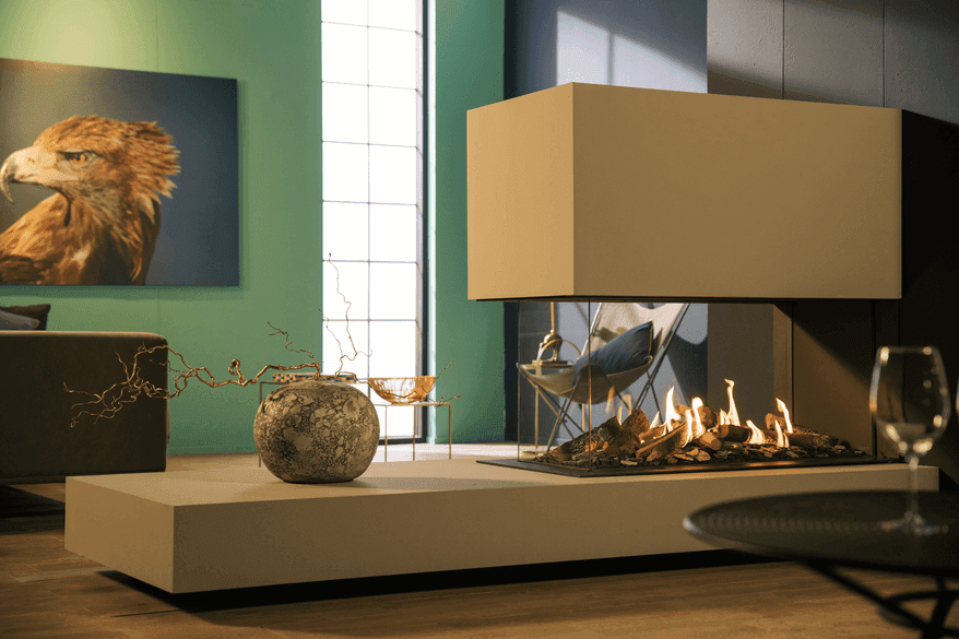  2--hero-MHi4yeda-zoom