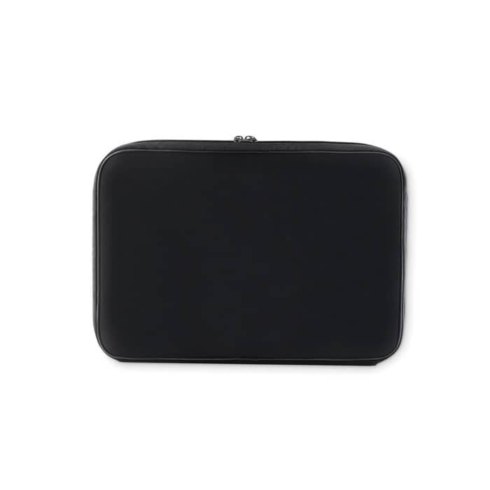 Laptop bag with logo DEOPAD Laptop bag with logo in 15 inch made of high density foam (2,5 mm). Available color: Black Dimensions: 39X3,5X26,5 CM Width: 3.5 cm Length: 39 cm Height: 26.5 cm Volume: 1.978 cdm3 Gross Weight: 0.162 kg Net Weight: 0.108 kg Depending on the surface we can use embroidery, engraving, 360° imprint or screen print.