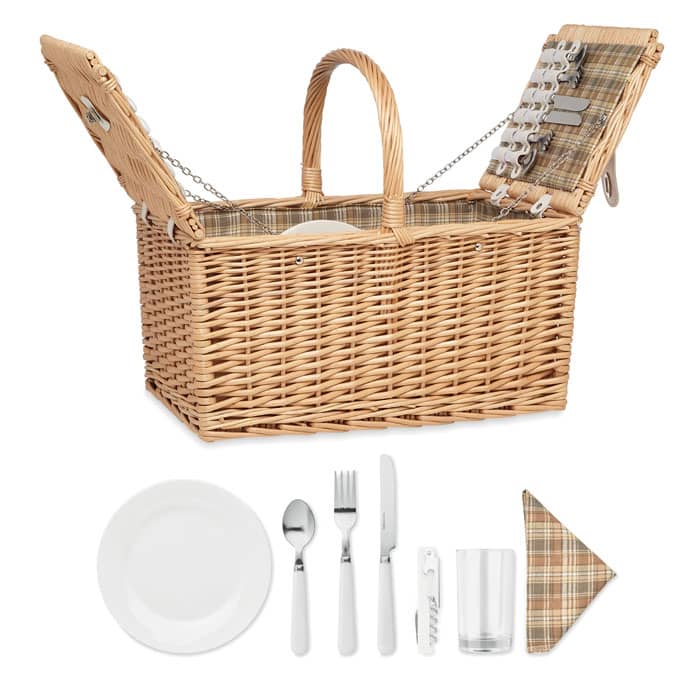 Beach gadget with logo picnic basket MIMBRE PLUS Beach gadget with logo wicker 4 person picnic basket set. Comes with 4 stainless steel spoons, forks and knives, 4 ceramic plates, 4 glasses, 1 bottle opener and 4 poly cotton napkins. Depending on the surface we can use embroidery, engraving, 360° imprint or screen print.